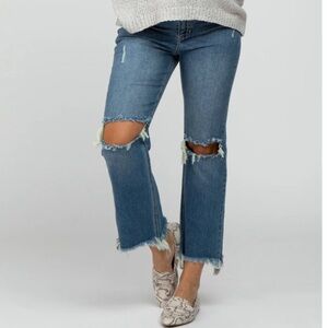 NWOT Blue Frayed Wide Leg Cropped Maternity Jeans